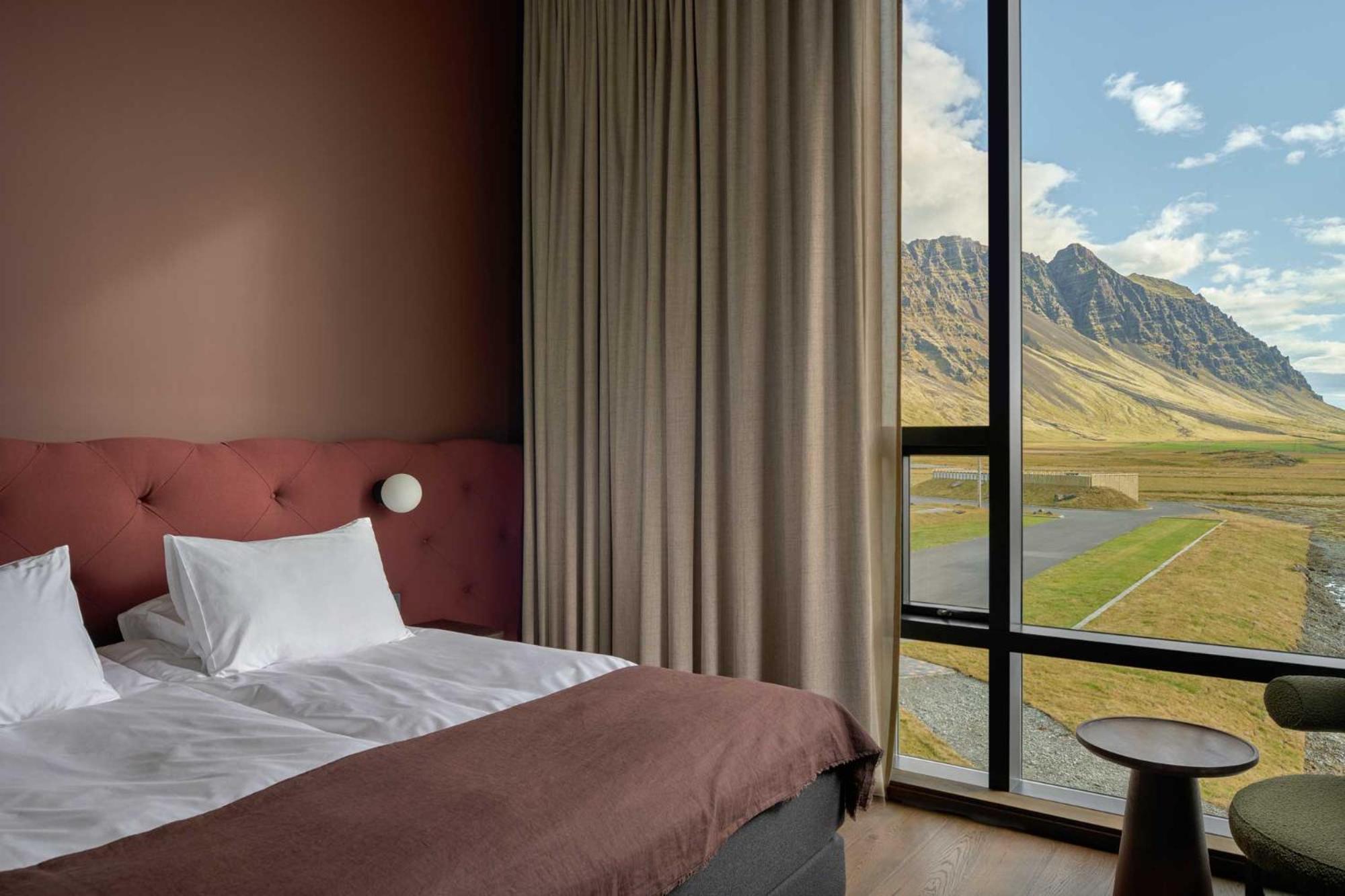 Joekulsarlon - Glacier Lagoon Hotel *